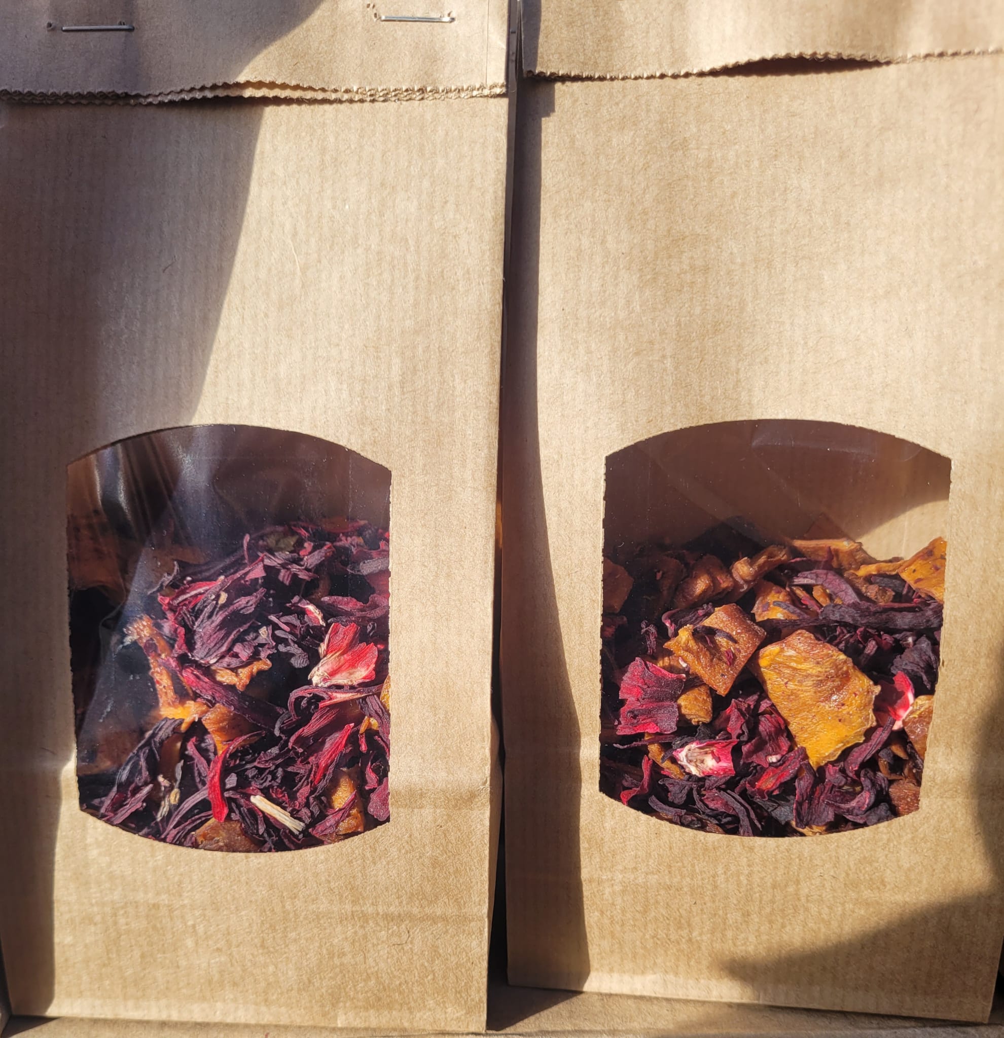 agromaya-mangue-hibiscus-infusion-100g-douce image 2