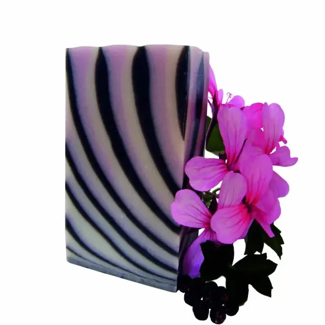 arbaurea-andromede-savon-froid-g-ranium-poivre-noir-visage image 1